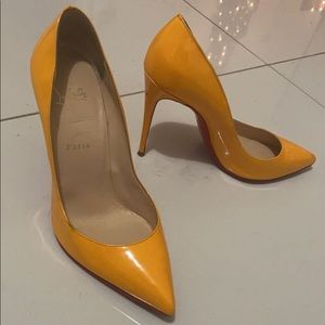 Christian Louboutin Pumps